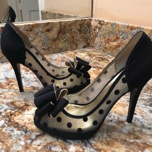 Beverly Feldman black shoes size 8